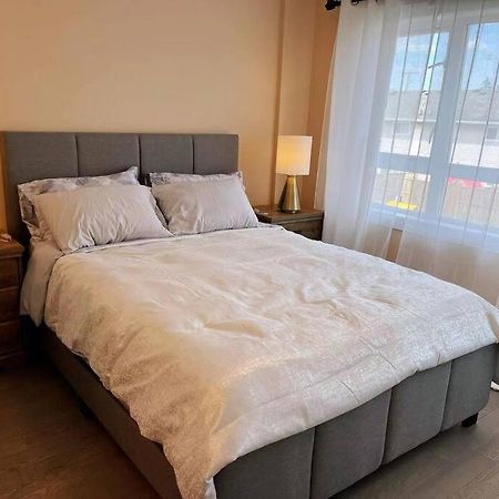 Brand New Luxury 2-Bedroom Townhouse. Duncan Dış mekan fotoğraf